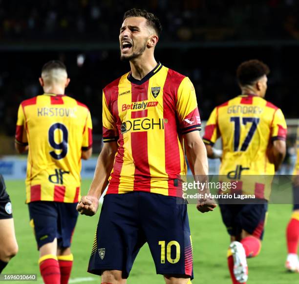Rèmi Oudin of Lecce celebrates after scoring his team's first goal during the Serie A TIM match between US Lecce and Genoa CFC at Stadio Via del Mare...