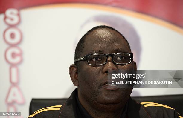 The general secretary of the Congress of South African Trade Unions , Zwelinzima Vavi, gives a press conference on May 29, 2013 at COSATU...