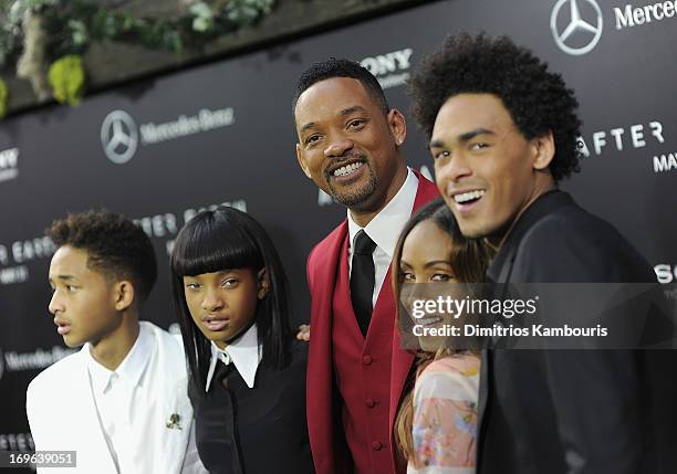 Jaden Smith, Willow Smith, Will Smith, Jada Pinkett Smith and Trey Smith attend the "After Earth" premiere at the Ziegfeld Theater on May 29, 2013 in...