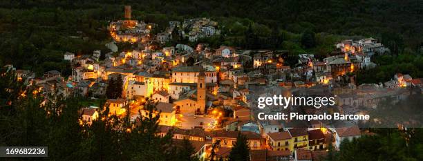 one of the most beautiful villages in italy - áquila - fotografias e filmes do acervo