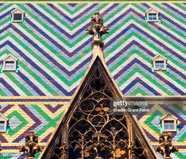 detail view of cathedral rooftop - st stephens green stock pictures, royalty-free photos & images