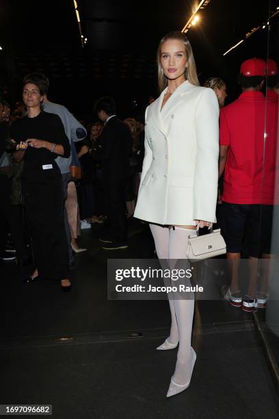 Rosie Huntington-Whiteley arrives at the Dolce&Gabbana fashion show during the Milan Fashion Week Womenswear Spring/Summer 2024 on September 23, 2023...