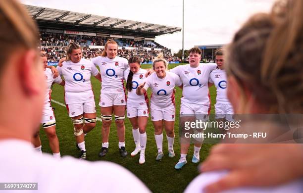 Marlie Packer of England speaks to their side in the huddle following the Women's International match between England Red Roses and Canada at Sandy...