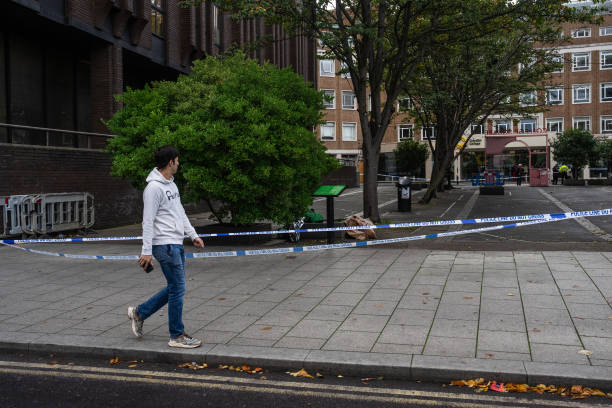 GBR: Man In Hospital After Stabbing In Croydon