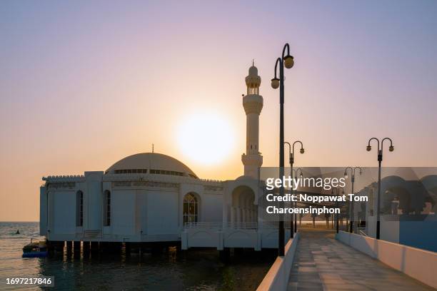 scenic view of al-rahma mosque (fatima al-zahra mosque) during sunset, jeddah, kingdom of saudi arabia, middle east - asia - kingdom tower stock pictures, royalty-free photos & images