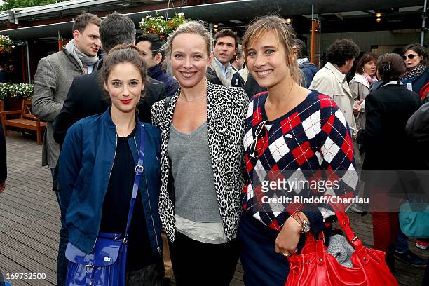 Actresses Melanie Bernier, Marie Guillard and Julie De Bona attend Roland Garros Tennis French Open 2013 - Day 6 on May 31, 2013 in Paris, France.