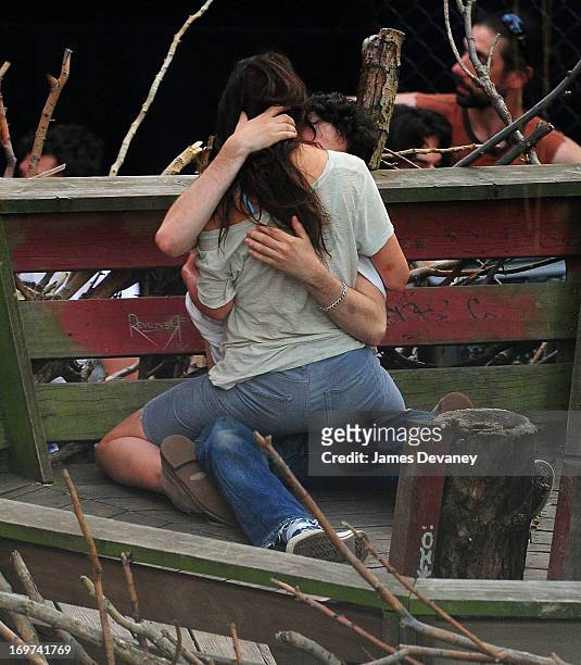 Katie Holmes and Luke Kirby kiss on the set of 'Mania Days' on May 31, 2013 in New York City.