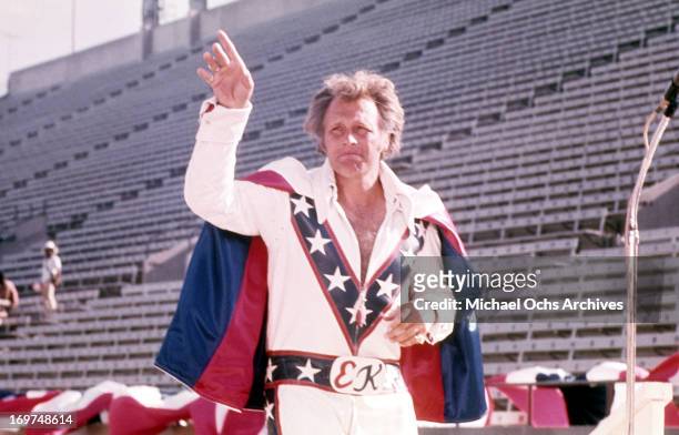 American daredevil and entertainer Evel Knievel poses for a portrait before a stunt in circa 1976.