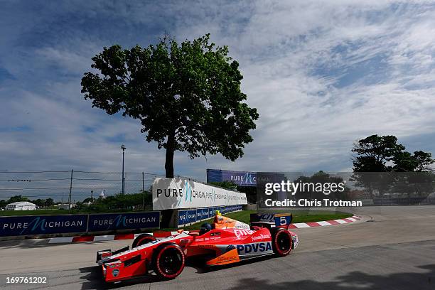 Viso of Venezuela drives the Team Venezuela PDVSA Citgo Chevrolet during qualifying for the IZOD IndyCar Series Chevrolet Indy Dual in Detroit at the...