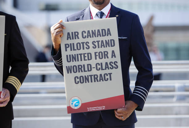 CAN: Air Canada Pilots Hold Informational Picket