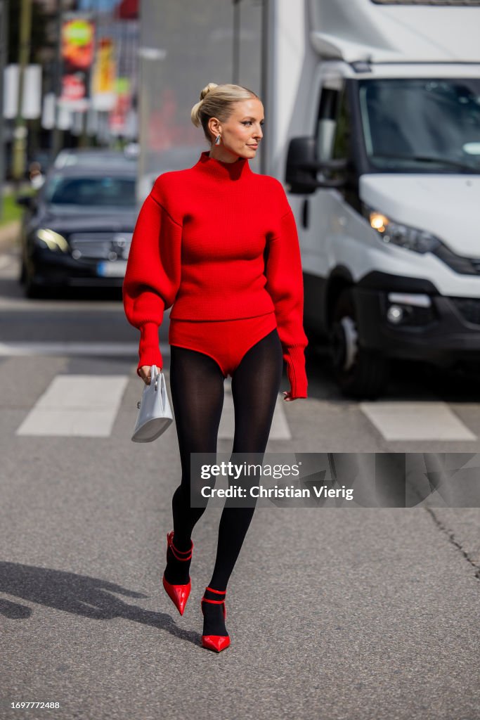 Street Style - Day 5 - Milan Fashion Week - Womenswear Spring/Summer 2024