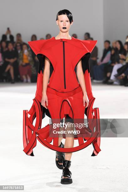 Model on the runway at Junya Watanabe Ready To Wear Spring 2024 on September 30, 2023 in Paris, France.