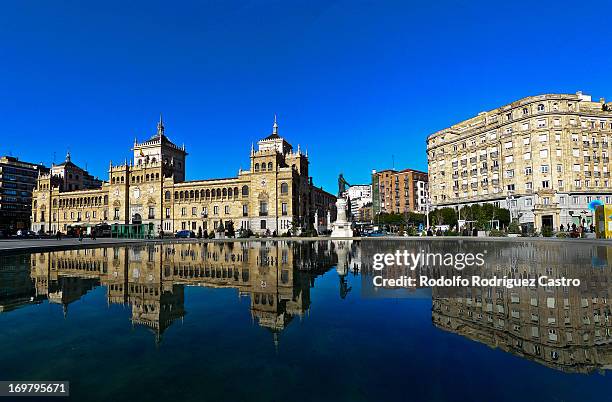 panorámica en la plaza zorrilla - valladolid province stock pictures, royalty-free photos & images