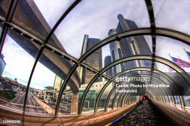 tunneling over jefferson avenue - detroit stock pictures, royalty-free photos & images