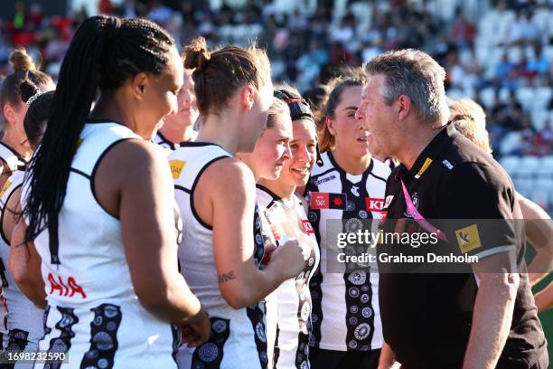 Magpies Head Coach Steve Symonds talks to his players during the round four AFLW match between St Kilda Saints and Collingwood Magpies at RSEA Park,...