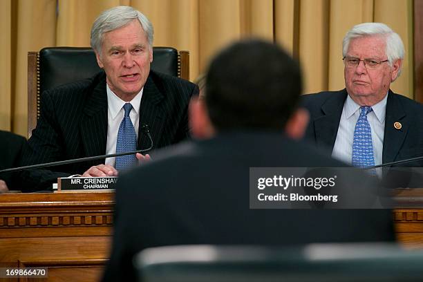 Representative Ander Crenshaw, a Republican from Florida, left, and Representative Harold ÒHalÓ Rogers, a Republican from Kentucky, question Daniel...