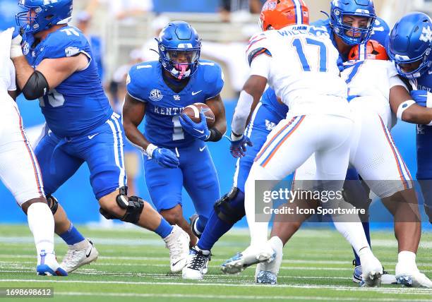 Kentucky Wildcats running back Ray Davis in a game between the Florida Gators and the Kentucky Wildcats on September 30 at Kroger Field in Lexington,...