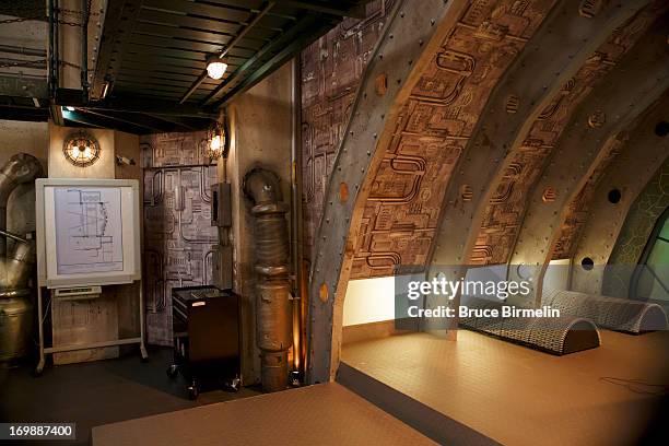 Lab Rats Lair 106 Secret Lair Stock Photos, High-Res Pictures, and Images - Getty Images
