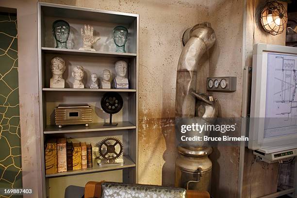 Lab Rats Lair 106 Secret Lair Stock Photos, High-Res Pictures, and Images - Getty Images