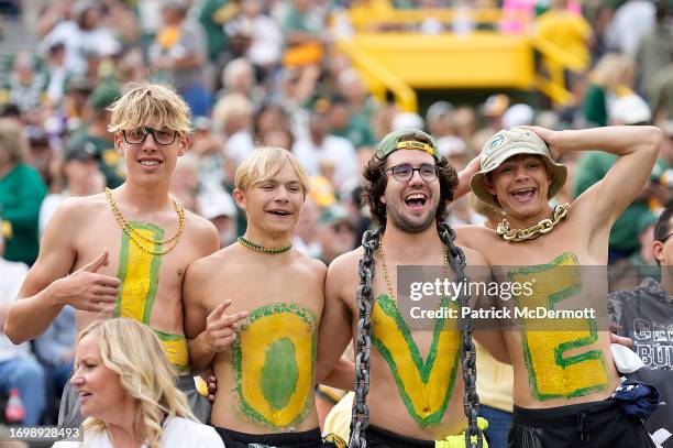 Green Bay Packers fans cheer prior to a game against the New Orleans Saints at Lambeau Field on September 24, 2023 in Green Bay, Wisconsin.