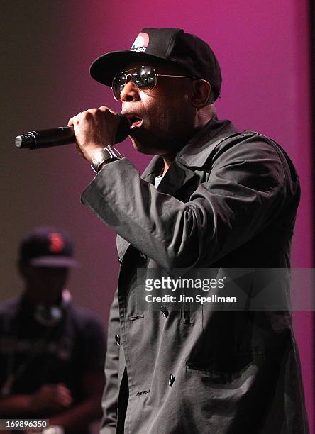 Talib Kweli attends Meet the Musician at Apple Store Soho on June 3, 2013 in New York City.
