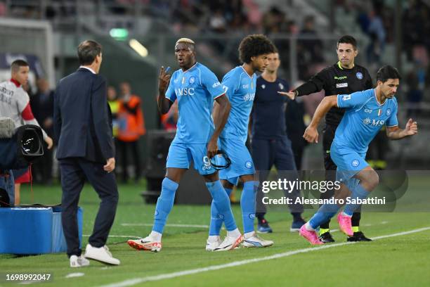 Victor Osimhen of Napoli reacts after he is substituted during the Serie A TIM match between Bologna FC and SSC Napoli at Stadio Renato Dall'Ara on...