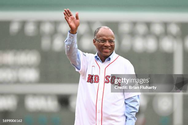 Prime Minister of Cape Verde Ulisses Correia e Silva waves to the crowd during a ceremonial first pitch before a game between the Chicago White Sox...