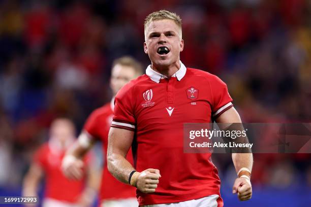 Gareth Anscombe of Wales celebrates victory at full-time folowing the Rugby World Cup France 2023 match between Wales and Australia at Parc Olympique...