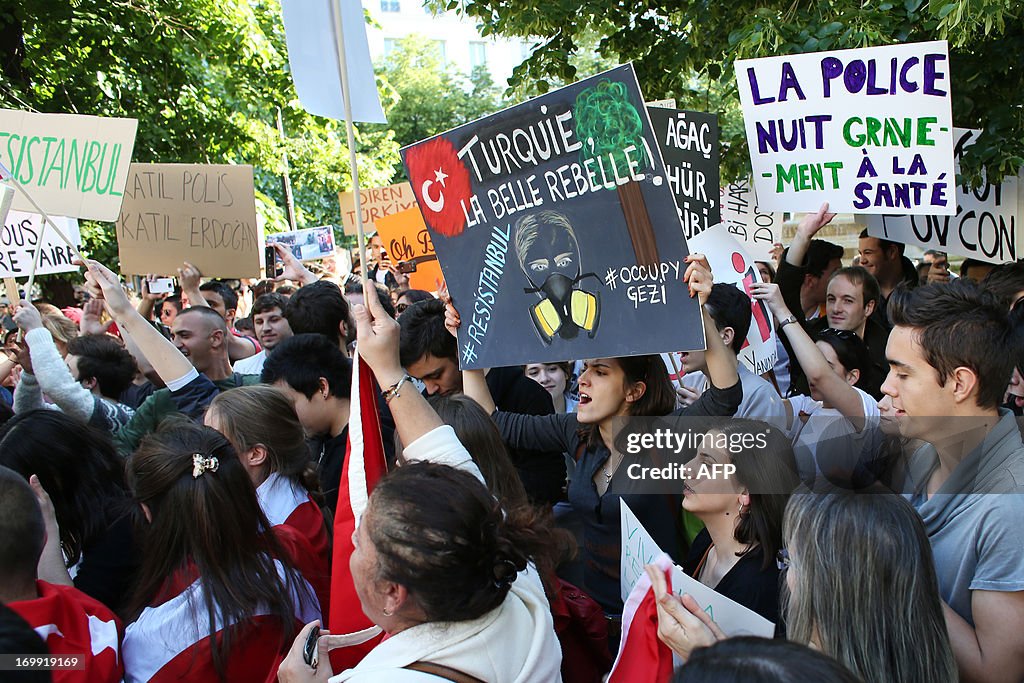 FRANCE-TURKEY-POLITICS-UNREST-DEMO