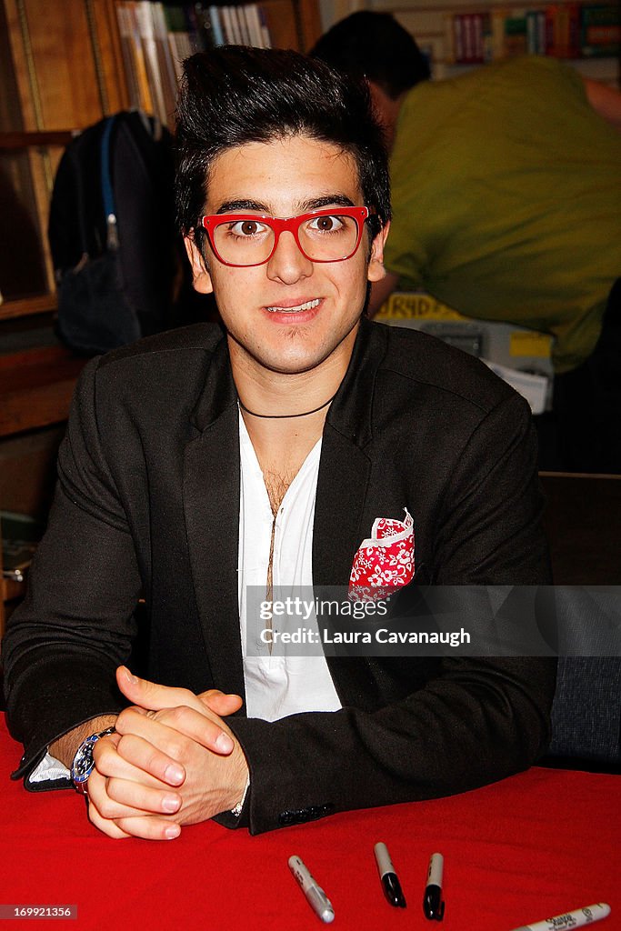 Il Volo CD Signing And Performance