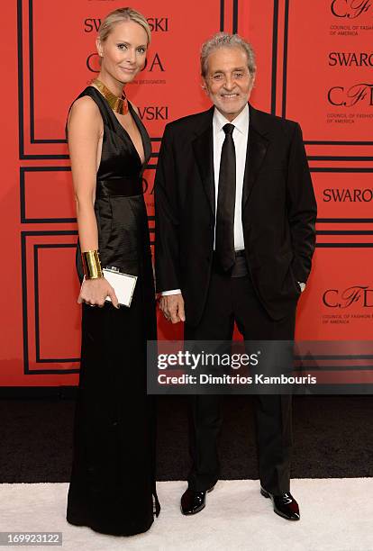 Vince Camuto Designer Photos and Premium High Res Pictures - Getty Images