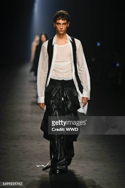 Model on the runway at Ann Demeulemeester Ready To Wear Spring 2024 on September 30, 2023 in Paris, France.