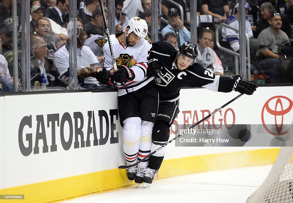 Chicago Blackhawks v Los Angeles Kings - Game Three