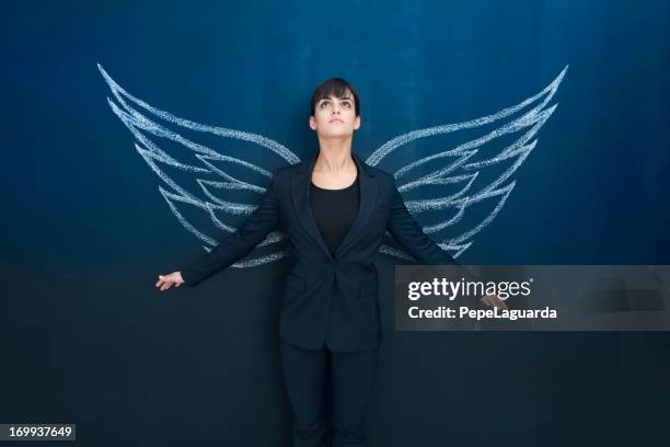 empresaria soñar despierto - woman day dreaming fotografías e imágenes de stock