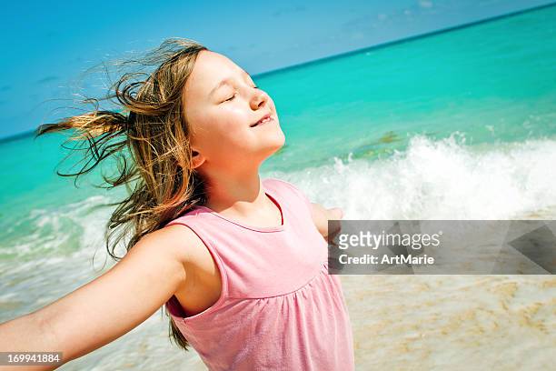 child and the sea - cuba girls stock pictures, royalty-free photos & images