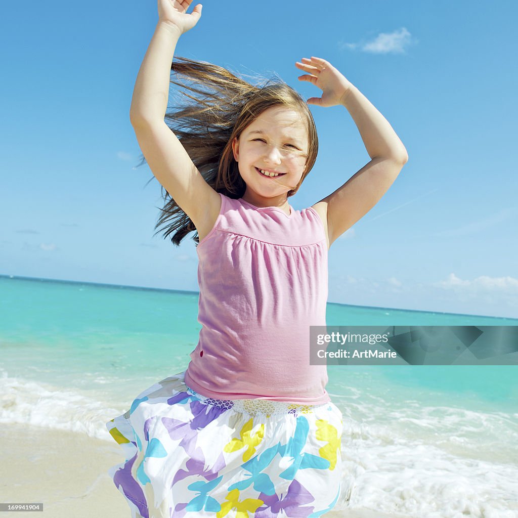 Child and the sea