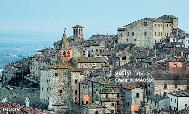 anghiari cityscape at dusk, tuscany italy - arezzo stock pictures, royalty-free photos & images