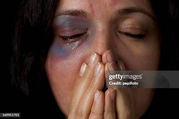domestic violence victim - domestic violence stock pictures, royalty-free photos & images