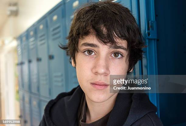 pensive teenager - one teenage boy only 個照片及圖片檔