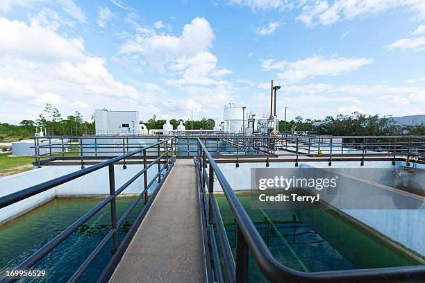 residuales agua - planta de agua fotografías e imágenes de stock