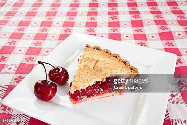 slice of cherry pie - cherry pie stock-fotos und bilder