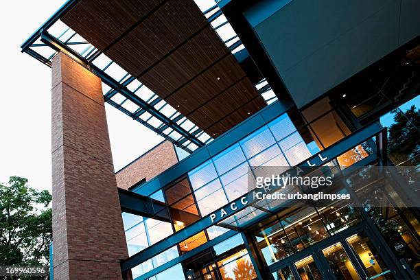 university of washington paccar hall - washington state sign stock pictures, royalty-free photos & images