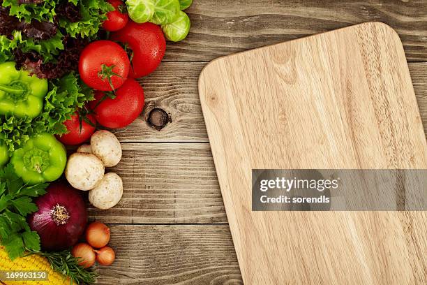 creating a recipe - chopping board 個照片及圖片檔