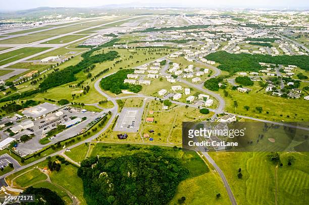 沖縄県、日本 空からの眺め - 基地 ストックフォトと画像