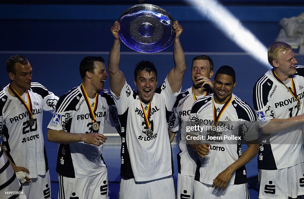 THW Kiel Presents The German Championship Cup To Fans