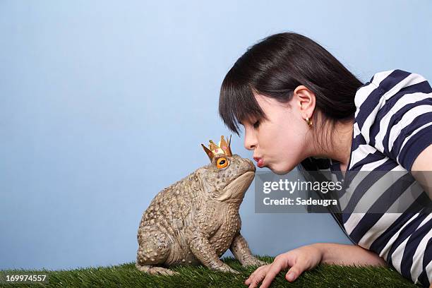 mi prince. - príncipe azul fotografías e imágenes de stock