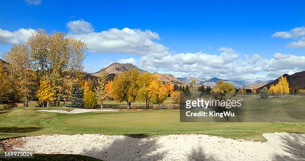 golf course in autumn - sun valley stockfoto's en -beelden