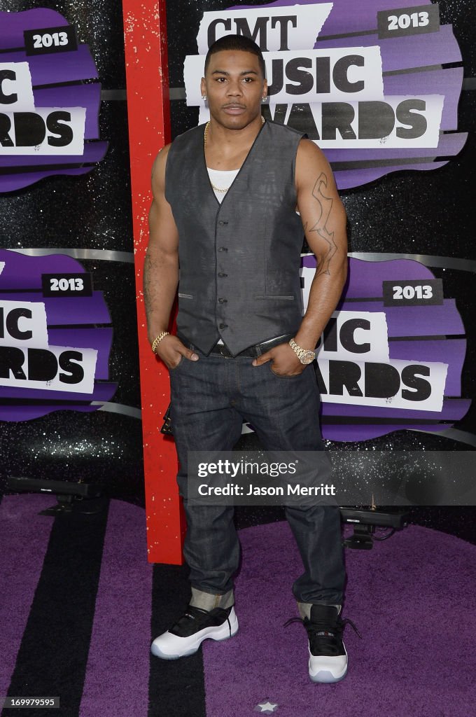 2013 CMT Music Awards - Arrivals