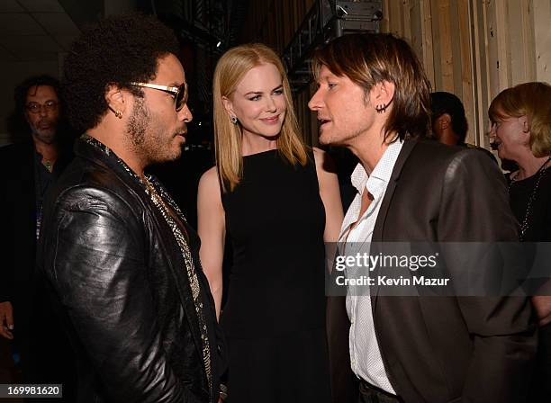 Lenny Kravitz, Nicole Kidman and Keith Urban attend the 2013 CMT Music awards at the Bridgestone Arena on June 5, 2013 in Nashville, Tennessee.