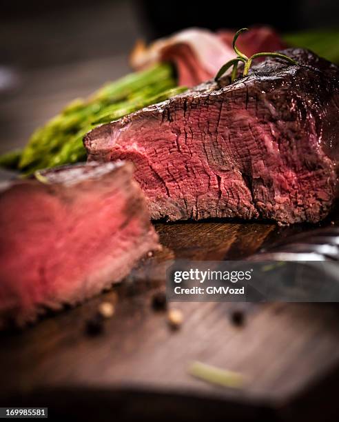 filet mignon with asparagus - mignon stock pictures, royalty-free photos & images